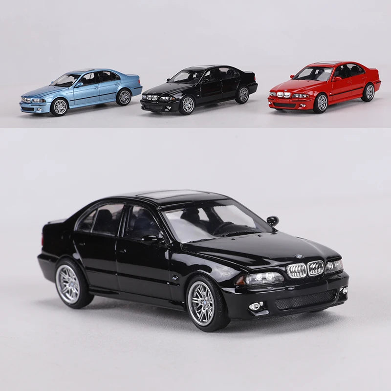 DCM 1:64 E39 M5 Alloy Model Car