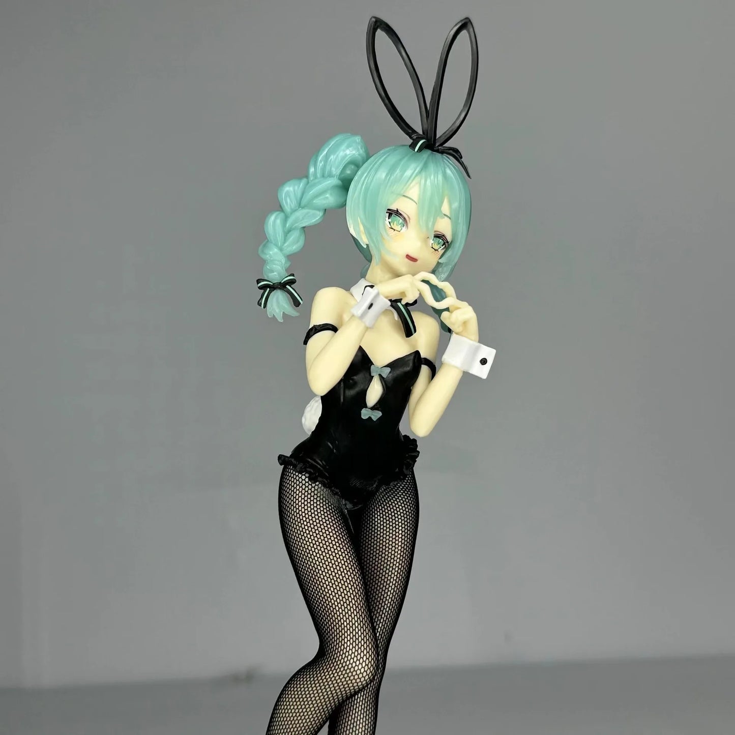 28cm Hatsune Miku Bunny Girl Figure - Collectible Model & Desk Decor