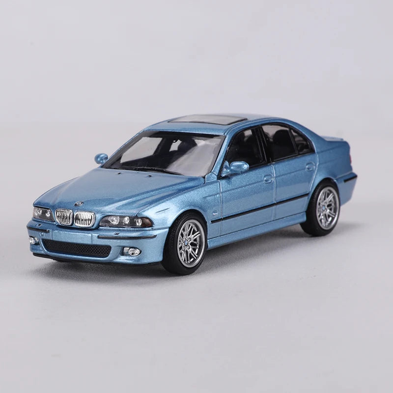 DCM 1:64 E39 M5 Alloy Model Car