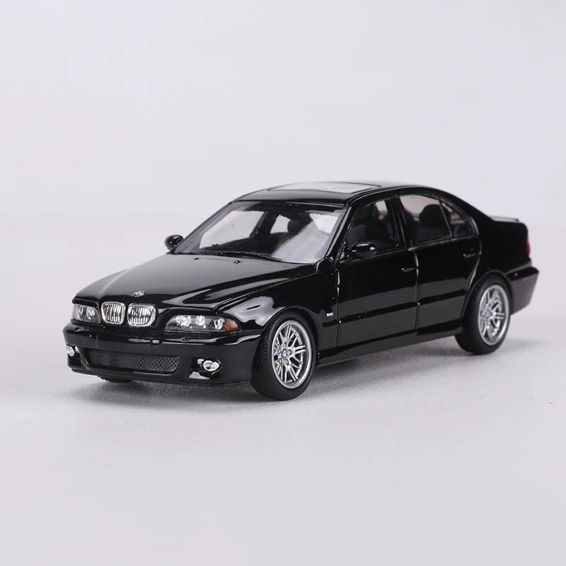 DCM 1:64 E39 M5 Alloy Model Car