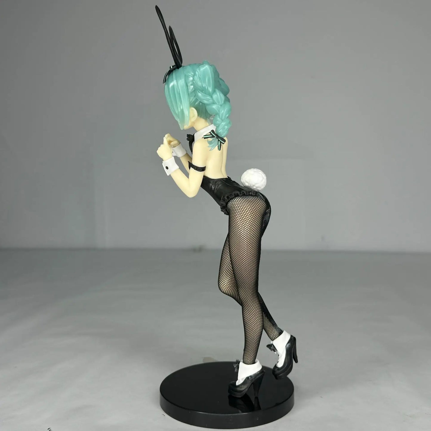 28cm Hatsune Miku Bunny Girl Figure - Collectible Model & Desk Decor