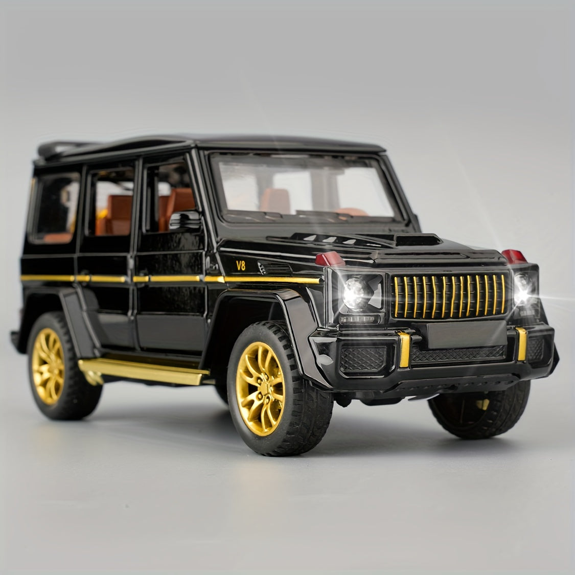 1:32 Scale SUV Car Model Toy with Sound & Light – Pull Back Zinc Alloy Vehicle for Kids, Boy & Girl Gift (Black)