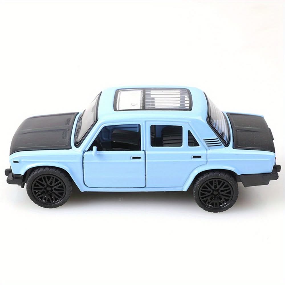 1:36 Scale Alloy Vintage Red Sedan – Realistic Car Model with Opening Doors