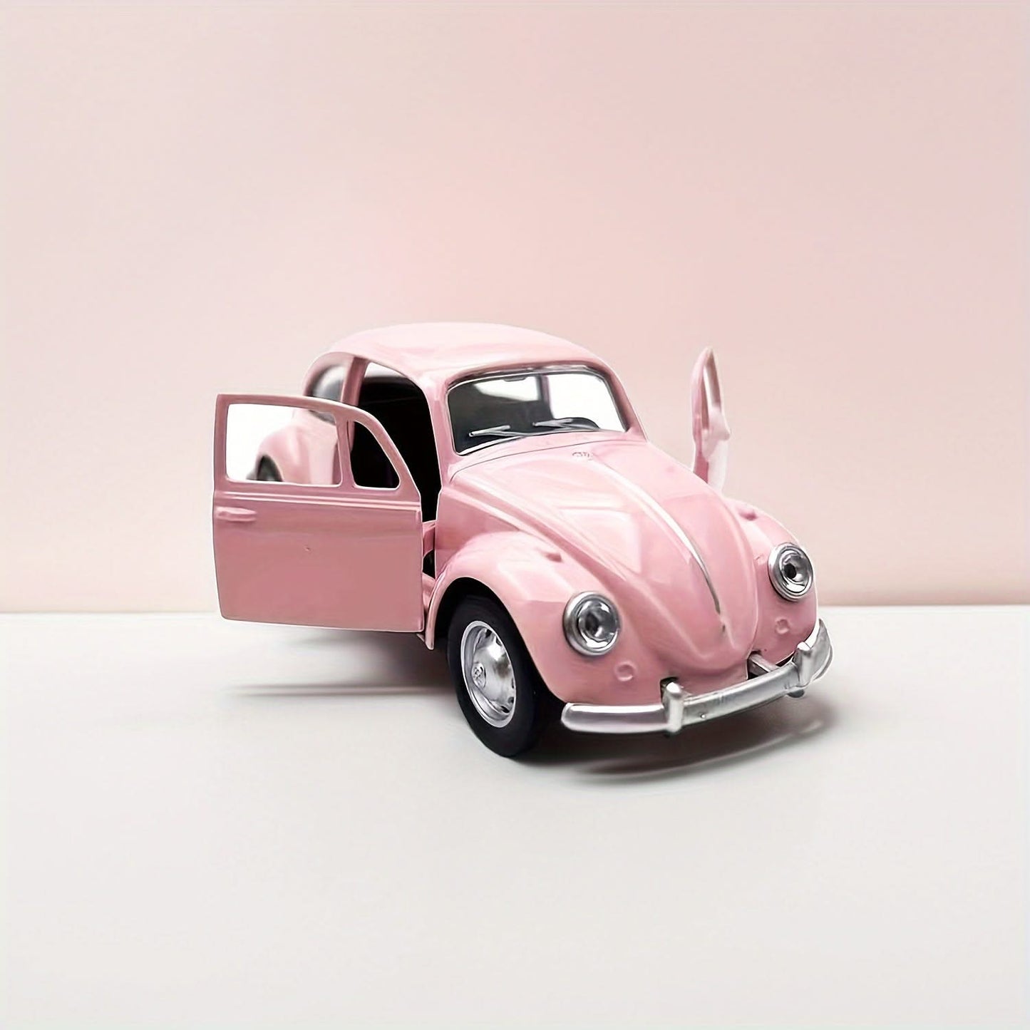 1:36 Pink Volkswagen Beetle Metal Car Model – Collectible Gift Toy
