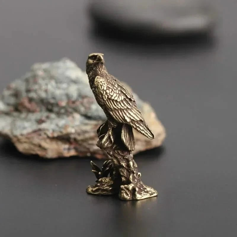 Eagle Statue Miniature Sculpture Handmade Copper Bird Figurine Decor