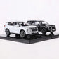 Im Angebot: Outlander SUV Modellauto (Maßstab 1:43) in Schwarz/Weiß aus Legierung