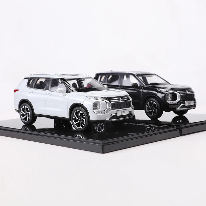 On sale 1:43 Outlander SUV Black/White Alloy Model Car