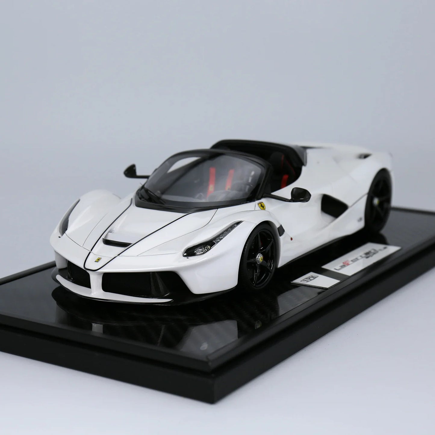 1-18 SPM F errari LaFerrari Aperta Resin Model car