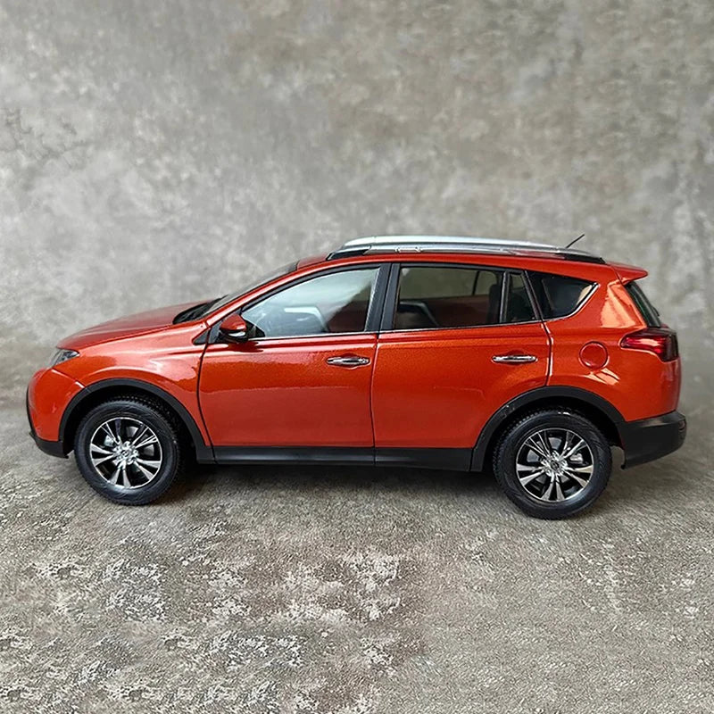 Original 1/18 RAV4 2013 alloy simulation car model toy ornament