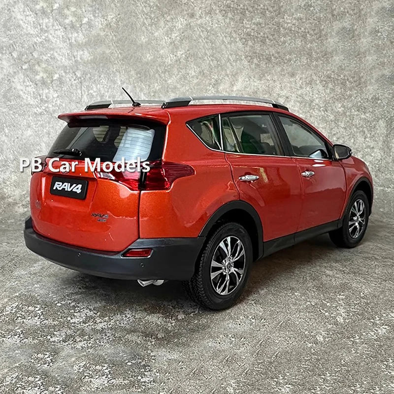 Original 1/18 RAV4 2013 alloy simulation car model toy ornament
