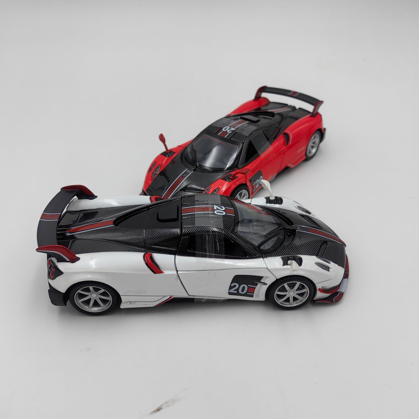 1:32 Pagani Huayra BC Alloy Model – Sound & Light Toy Sports Car